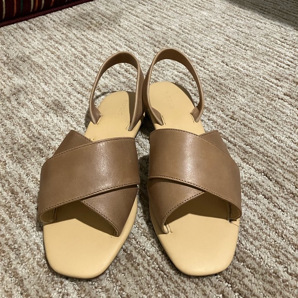 New in box Nisolo sandals (note: fit is large) - Picture 2 of 7